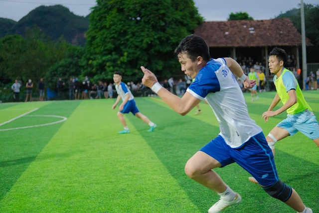 鲁内继续积极康复中