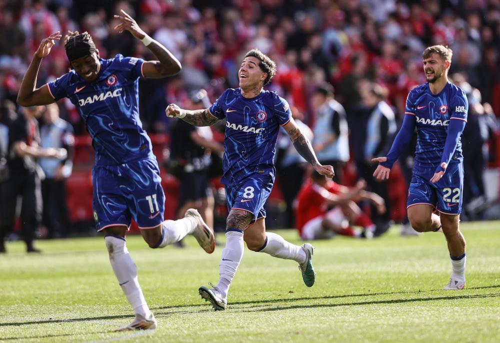 中超：山东泰山主场2-0完胜河南队